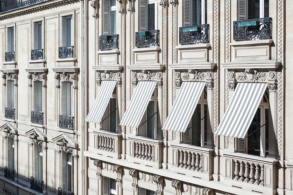 store extérieur à l'italienne cardin